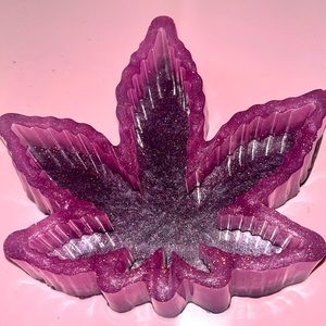 Pink and black resin art tray